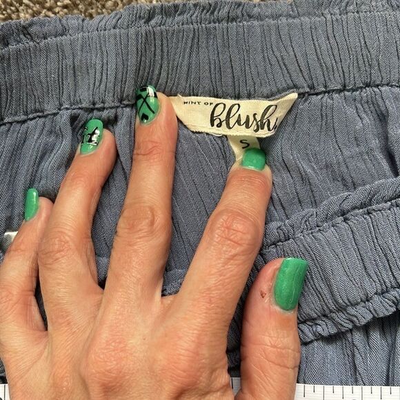 Hint Of Blush Navy Blue Off Shoulder Romper Size S - Picture 6 of 11